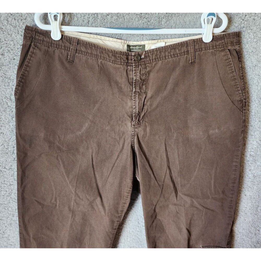 Eddie Bauer Women's Vashon Fit Chino Khaki Capri Cropped Cargo Pants Brown Sz 18 - Picture 2 of 16